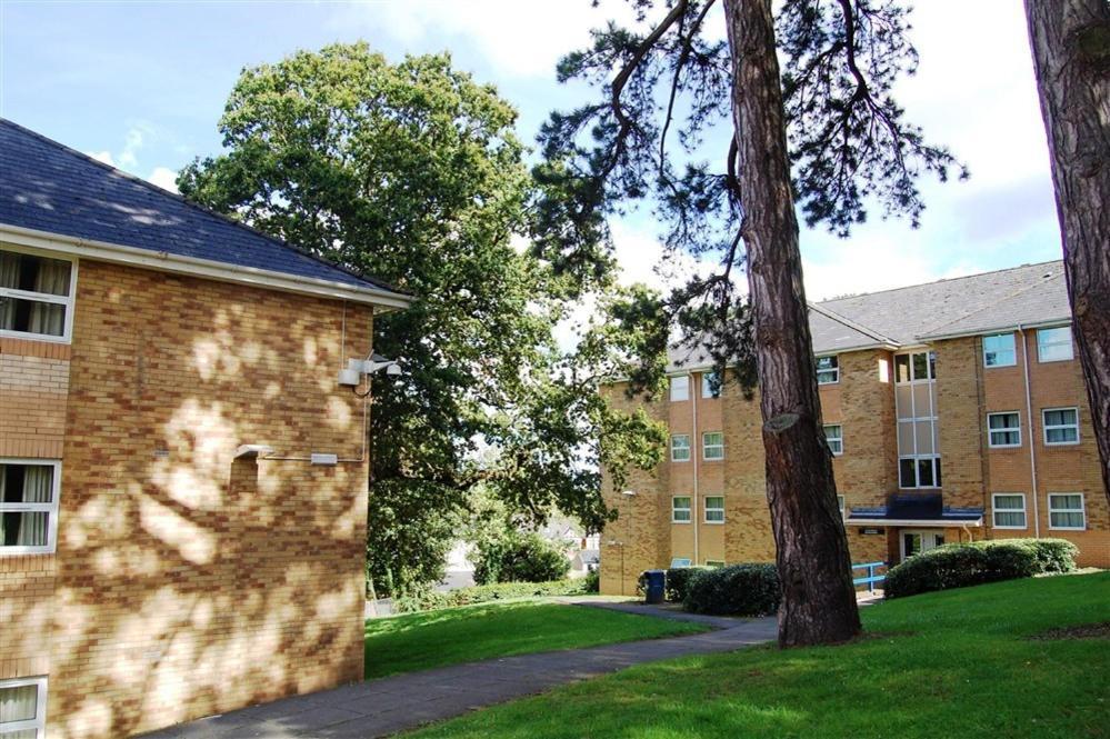 Plas Gwyn Halls, Cardiff Met University Eksteriør bilde
